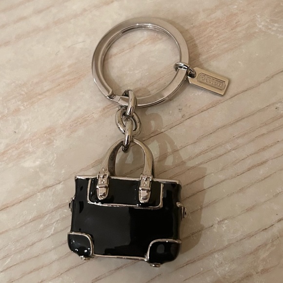 VINTAGE. NEVER USED Coach Handbag / Purse Keychain. VERY RARE. - Picture 3 of 15